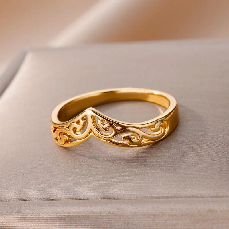 Luna - Elegant Gold-Colored Rings